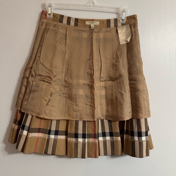 Burberry London Nova Check Tan A-Line Pleated Skirt Size 4 - Picture 11 of 16